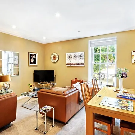 Appartement The Old Toffee Works, Montpellier Quarter, Next To Pump Free Parking *